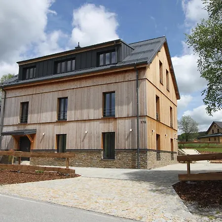 アパート Helly - - クヴィルダ